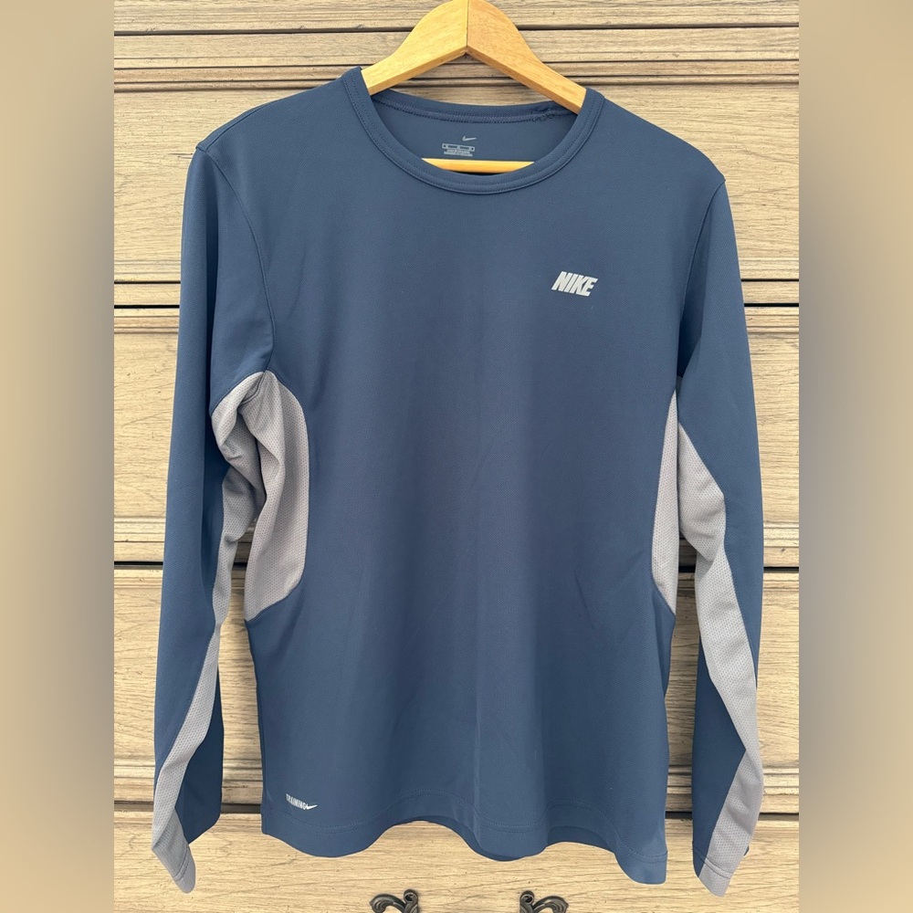 Nike Blue Long Sleeve Activewear Top EUC Sideline UV Performance Shirt B…